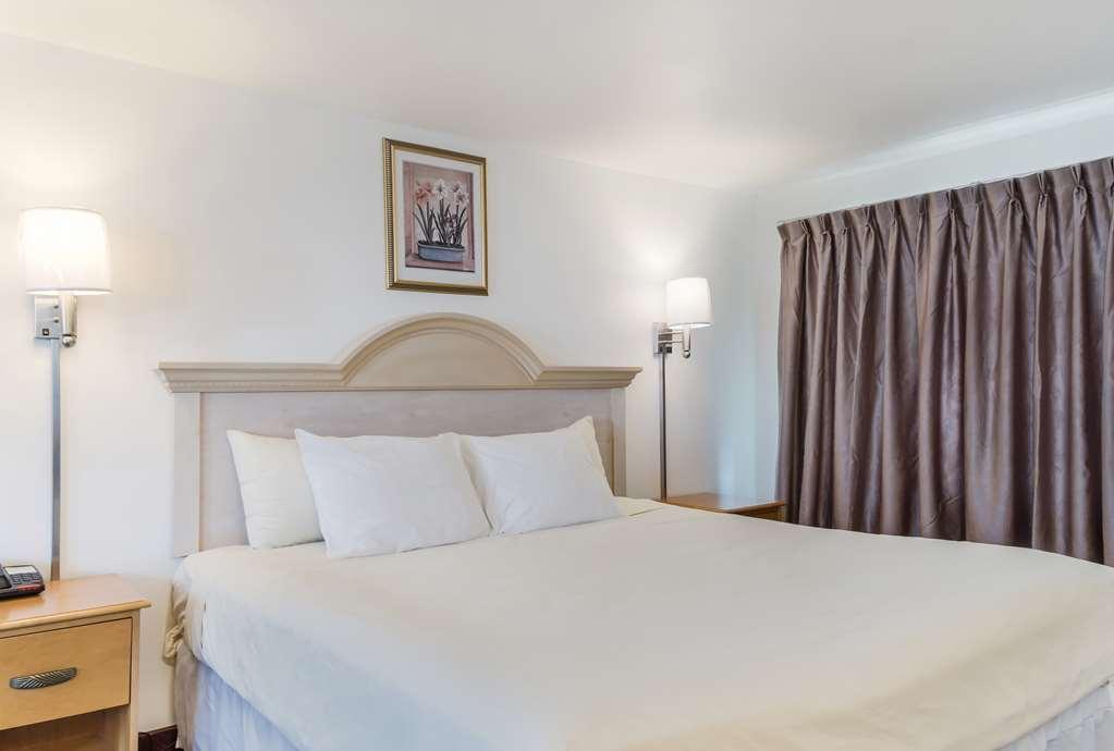 Americas Best Value Inn Hyannis Phòng bức ảnh