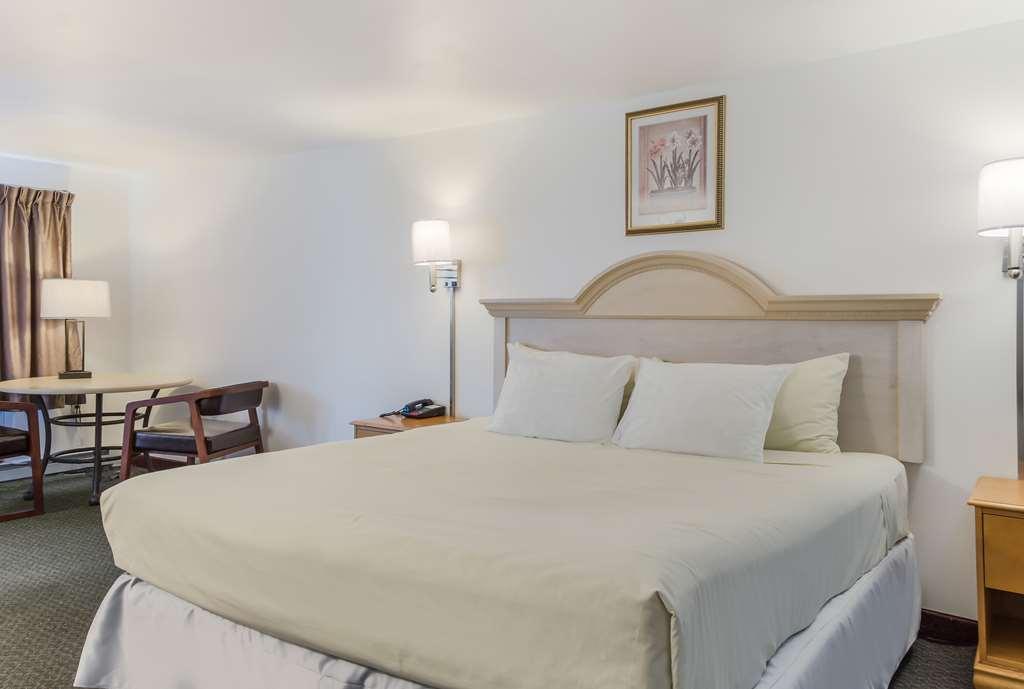 Americas Best Value Inn Hyannis Phòng bức ảnh