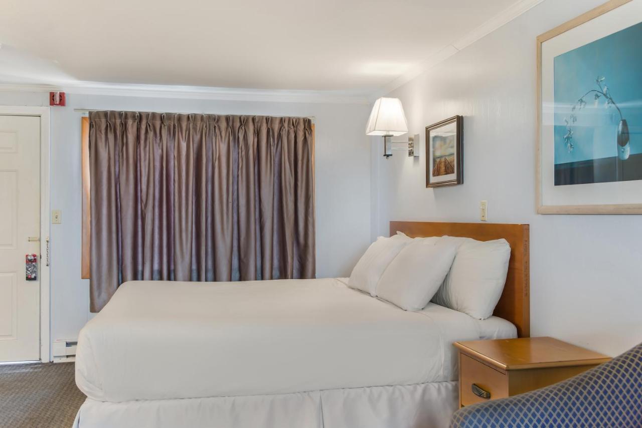 Americas Best Value Inn Hyannis Ngoại thất bức ảnh