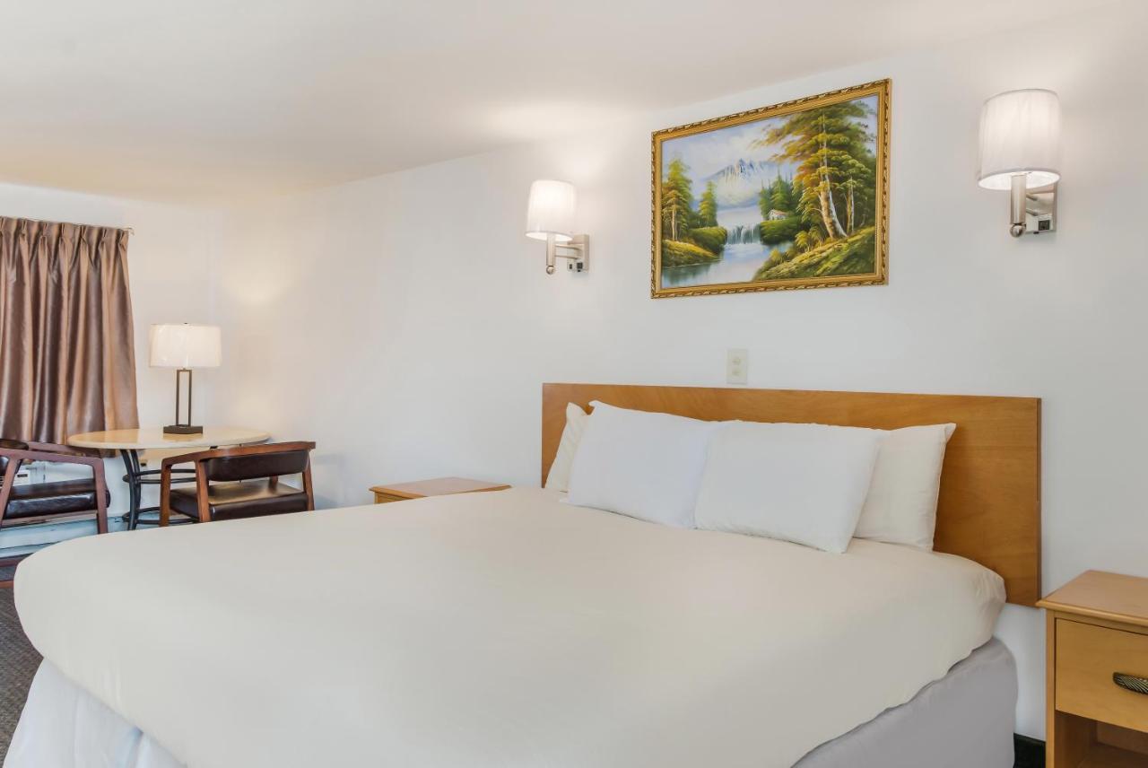 Americas Best Value Inn Hyannis Ngoại thất bức ảnh