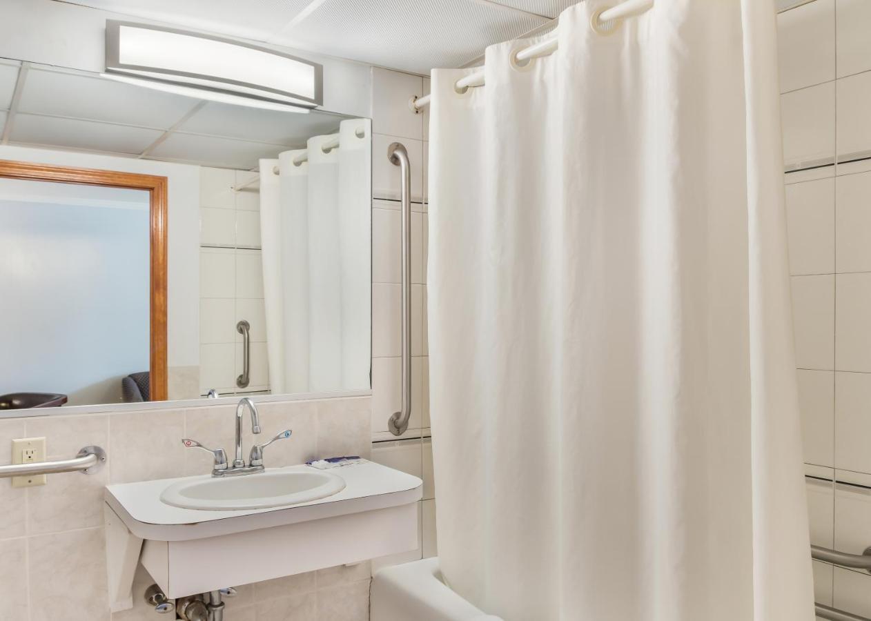 Americas Best Value Inn Hyannis Ngoại thất bức ảnh